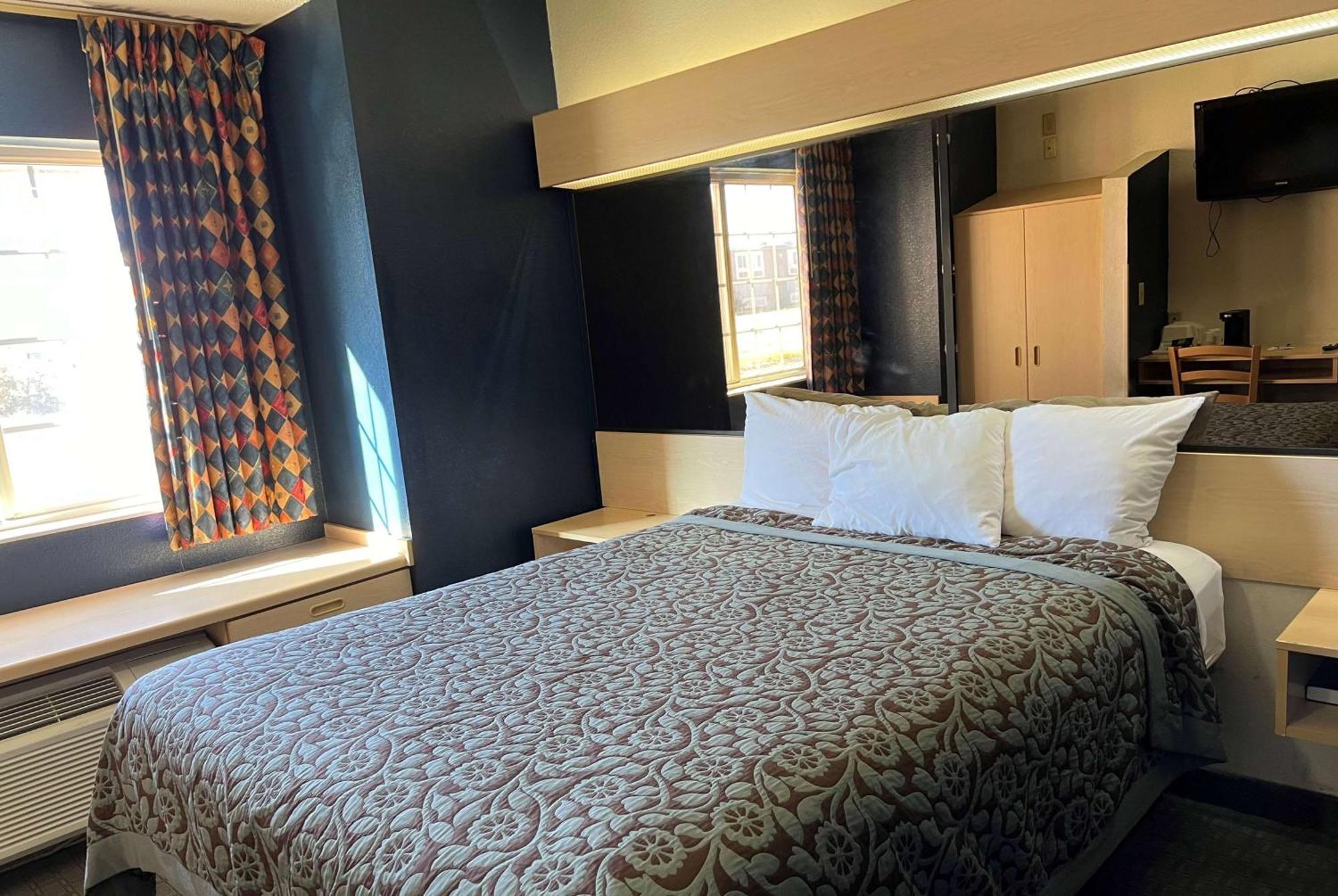 Days Inn & Suites By Wyndham Hutchinson Luaran gambar